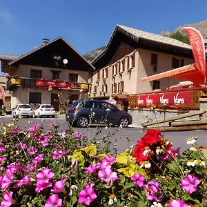 https://la-vieille-auberge-vars.fr-provencehotel.com