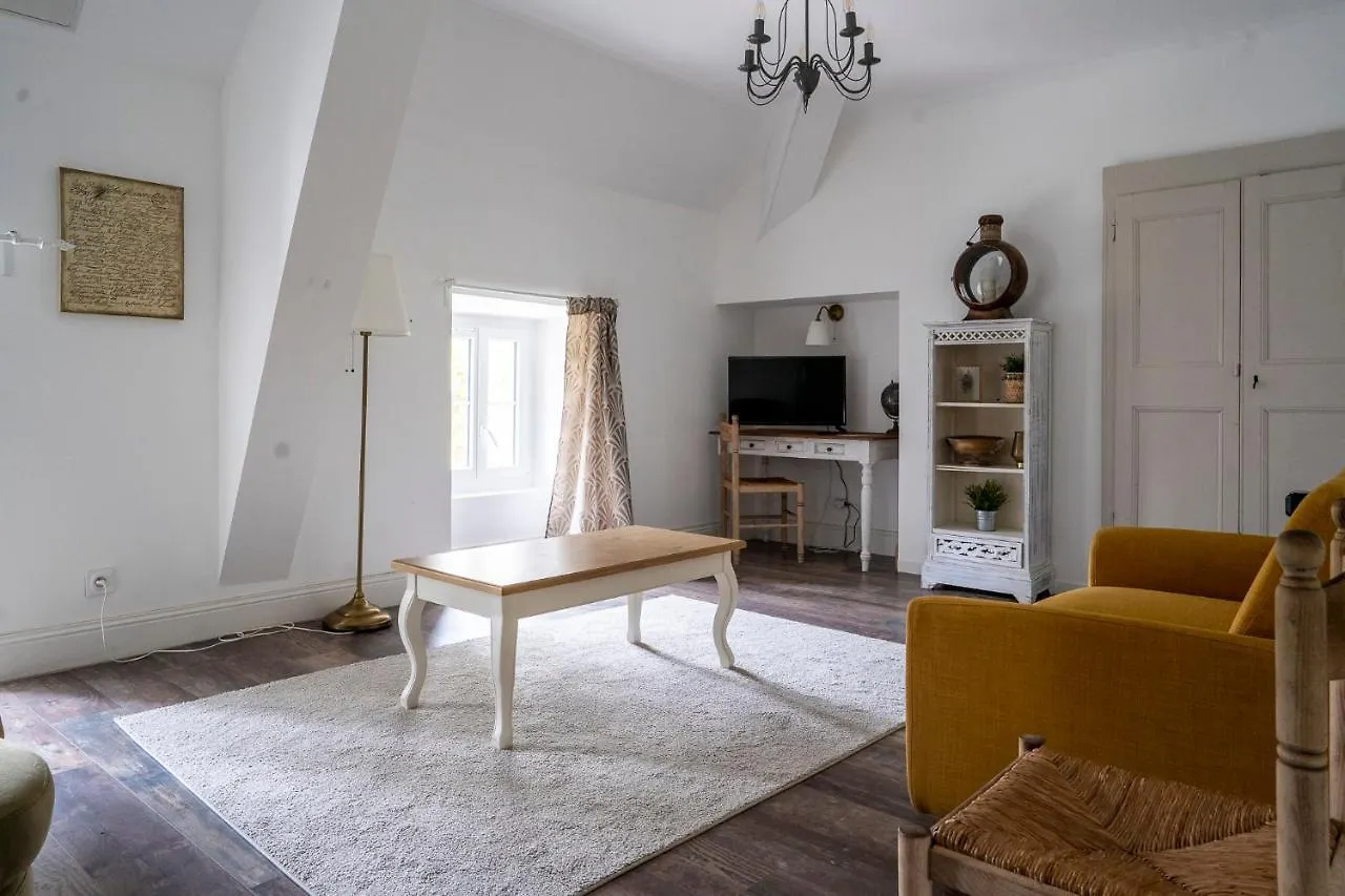 Chateau Des Ayes - Chambres & Suites Saint-Etienne-de-Saint-Geoirs France